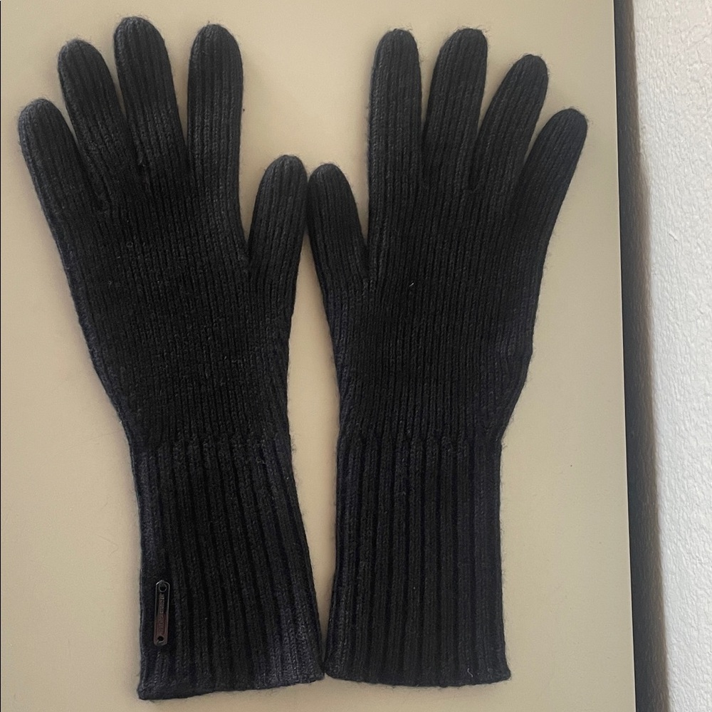 Burberry cashmere blend tech gloves